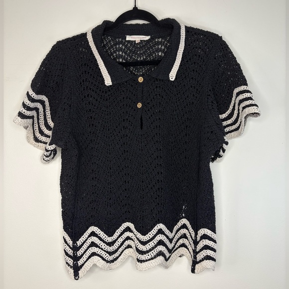 Solitaire Black and Cream Knit Top - Picture 2 of 9